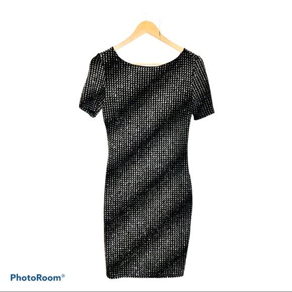 ✨BLACK SILVERY WOMEN NIGHT DRESS (M) - Picture 1 of 5